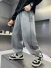 Pantalones Jogger para Niños Primavera y Otoño 2026 Estilo Nuevo Pantalones Infantiles Frescos y Elegantes Pantalones Largos Estilo Deportivo para Niños Pantalones de Chándal Sueltos Casuales