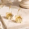 Brincos de Flor Dourada de Novo Estilo de Luxo Leve de Alta Qualidade Transfronteiriços, Argolas Exageradas da Moda de Nicho, Acessórios de Orelha Doces e Elegantes