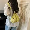 Mochila feminina de grande capacidade para viagem, mochila leve para senhoras, nova mochila casual de outono 2026 para trabalho e faculdade