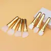 Pincel de Máscara Curto Dourado com Cabeça de Silicone Macia, Pincel de Maquiagem Especializado para Aplicar Máscaras de Argila, Aplicador de Máscara com Cerdas Macias, Colher