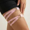 Taobao Venta Caliente al por Mayor Estilo Oscuro Chica Suave Moda Callejera Doble Fila Remache Pengk Accesorios Aros para Piernas y Correas para Calcetines Promoción