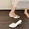 Sandálias de encaixe de cor sólida, únicas e simples, para mulheres, de verão, antiderrapantes, versáteis, emagrecedoras, moda casual, sandálias plataforma