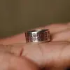 Anillo Exquisito Versátil Simple de Gama Alta Hecho a Mano Estilo Chino Vintage para Hombres Jóvenes