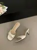 Sandálias de Tira Única Cor Nude Sazonal First Encounter para Mulheres, Nova Coleção de Verão 2026, Estilo de Luxo, Salto Fino, Salto Alto, Bico Aberto