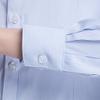 Camisa Listrada Azul com Decote em V e Manga Longa para Mulheres, Ajuste Slim, Camisa Business Casual, Roupa de Trabalho, Logotipo Bordado Pronto