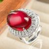 Novedad otoño/invierno Joyería Zhuang Shengsheng Simulación europea corindón rojo paloma cara lisa traje retro piedra principal 13*18 al por mayor