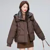 Jaqueta Curta de Algodão Patchwork Xadrez Plus Size Estilo Outono/Inverno Com Capuz Casaco de Algodão Solto Jaqueta de Algodão Quente Senso de Design Jaqueta Pão