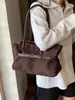 Bolso tote retro de gamuza para mujer, nueva colección de otoño 2026, elegante y sofisticado, adecuado para ir al trabajo, gran capacidad y se puede llevar en la mano