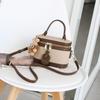 Bolsa Pequena de Textura de Alta Qualidade para Mulheres 2025 Nova Nicho Ins Bolsa Carteiro Caixa Bolsa Balde Versátil Estilo Western Bolsa Transversal