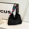Bolsa Casual de Tecelagem Vazada Bolsa de Praia Feminina 2026 Lã Nova Grande Capacidade Bolsa Tote de Tricô Bolsa de Ombro Primavera Verão