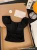 Camiseta de Verano Ruffled de Manga Corta, Hombros Descubiertos, Cuello de Una Sola Línea, Estilo Dulce y Picante, Aspecto Adelgazante con Almohadillas en el Pecho, Top Corto Elegante