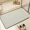 Alfombrilla de baño de tierra de diatomeas transfronteriza, alfombrilla minimalista de color liso para el pie del inodoro, alfombrilla antideslizante absorbente de agua de secado rápido para la entrada, Amazon