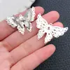 Colgante Encanto Mariposa de Tres Capas Flor de Cobre Hueca Incrustada con Pedrería Accesorios de Joyería Hechos a Mano para Pendientes Pulsera Collar