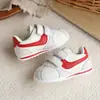 Zapatos Deportivos Antideslizantes para Niños 2026 Estilo Nuevo de Primavera Zapatillas Antideslizantes de Bloques de Color para Niñas Transpirables Versátiles Zapatos Forrest Gump