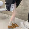 Sapatos loafer simples retrô estilo francês com aumento interno de 3 cm de altura, nova coleção 2026, com detalhes de fivela, sapatos de couro versáteis e modernos de bico fino