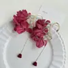 Modernos y Atmosféricos Aretes de Clip Estilo Bosque con Borlas Florales para Mujer, Frescos y Elegantes Aretes de Clip de Playa para Fotografía