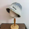 Sombrero de Pescador de Mezclilla Lavada para Mujer, Elegante Sombrero de Pescador con Borde de Piel Desgastada Impreso con Tinta, Versátil Sombrero Pequeño de Cuenca Casual que Muestra el Rostro