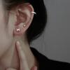 Pendientes con letra H de diamantes completos, sencillos, de estilo pequeño y frío para mujer, pendientes del mismo estilo de celebridades de Internet, pendientes coreanos, elegantes, de alta gama.