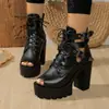 Botas curtas punk estilo coreano 2026 transfronteiriças, sapatos femininos de salto ultralongo para passarela de dança, botas estilo Martin com sola grossa e salto grosso