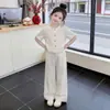 Conjunto de diseño de moda para niñas de verano: conjunto de dos piezas elegante, de alta gama, con top dulce de encaje de manga corta y pantalones casuales de pierna ancha