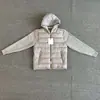 Chamarra de algodón con capucha de punto splicing en puños diseño con capucha prenda exterior para otoño e invierno estilo casual de lujo ligero