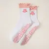 Calcetines Deportivos para Mujer con Encaje a Media Pantorrilla Calcetines Profesionales Antideslizantes para Yoga Calcetines para Pilates con Forma de Corazón Fresa Cereza Fruta