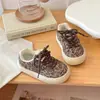 Zapatillas Retro de Moda 2026 Primavera/Otoño Nuevo Estilo Coreano Zapatos Casuales de Suela Gruesa con Estrellas para Niñas Zapatos de Skate para Niños