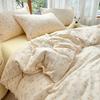Categoria a Algodão de Grau Materno e Infantil Fio de Camada Dupla Macio Conjunto de Quatro Peças para Cama Roupa de Cama Macia Coreana Conjunto de Três Peças com Capa de Colcha de Flores Pequenas
