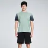 Estilo Novo de Verão Roupa Esportiva Casual Masculina de Seda Gelada Conjunto de Duas Peças Masculino para Fitness Camiseta de Gola Redonda Respirável de Secagem Rápida Shorts