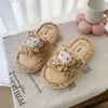 Estilo Invierno 2026 Celebridad de Internet Hogar Interior Cálido Cómodo Pantuflas de Algodón para Mujer Lindo Moño Oso Pequeño Chanclas