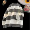 Suéter Listrado Cáqui Masculino Inverno Novo Estilo Retrô Americano Juventude Estilo Simples Versátil Gola Redonda Malha