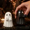 Fantasma criativo com dedo médio, ornamento fofo para mesa de escritório e casa, presente engraçado de Halloween, presente criativo