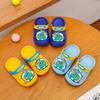 Pantuflas para niños Dibujos animados Zapatos de agujeros cubiertos de los dedos para niños Verano Interior Suela suave Antideslizante Sandalias para hombres y mujeres y niños