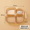 Bandeja dividida de PP con iones de plata antibacterianos para guarniciones de mesa, con cuatro compartimentos para condimentos y salsas, previniendo la contaminación cruzada, con un borde ondulado y un diseño minimalista