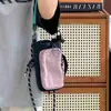 Bolsa ligera de secado rápido para botella de agua para deportes al aire libre, bolso de hombro pequeño y simple para mujer, bolso cuadrado pequeño casual para monedas, audífonos y teléfonos móviles