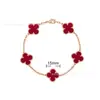 Pulsera Mini Trébol de Cuatro Hojas Flor Única Chapada en Oro Rosa de 18 Quilates con Ágata Roja, Artesanía de Precisión CNC, Directamente de la Fábrica Fuente