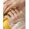 Novo Anel de Xadrez Pérola Zircônia Feminino Leve Luxo Elegante Versátil Dedo Indicador Anel Único Moda Transfronteiriço