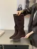 Botas longas femininas estilo coreano para aumentar a altura, novas botas versáteis outono e inverno 2026, de camurça plissada empilhada, botas de cano alto
