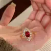 Palácio Antigo Médio Anel Yanfeng Rubi Oval Incrustado Zircônia Feminino Aberto Ajustável Nicho Alto Padrão Nova Moda