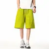 Shorts casuais para homens, calças esportivas masculinas, calças casuais largas, shorts padrão de cor sólida no joelho, tamanhos grandes