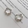Brincos Pequenos de Miçangas Novos e Modernos, Argolas, Presilhas para Orelha para Mulheres, Estilo Minimalista Transfronteiriço Tendência Venda Quente, Brincos de Nicho de Luxo Leve