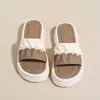 Pantuflas de Perlas Estilo Chanel para Mujer, Nueva Moda Verano 2026 Nicho Exterior Slip-On Suela Gruesa Suela Suave Sandalias Cómodas