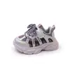 Sapatos infantis para primavera e outono, tênis esportivos infantis com malha respirável, tênis de corrida para bebês, tênis "dad shoes" para meninos e meninas, tênis de corrida retrô