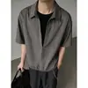 Camiseta de Manga Corta con Retazos Rayados de Dos Piezas Falsas de Verano 2026 de Moda para Hombre Estilo Old Money