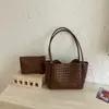 Bolso Tote Tejido Hueco Estilo Nuevo Verano 2026 para Mujer, Bolso de Hombro Único Versátil de Color Sólido a la Moda para Madre e Hija, Bolso de Axila