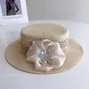Chapéu de Palha Elegante Estilo Francês com Flor de Strass e Tela para Mulheres, Chapéu de Sol para Passeio de Verão, Chapéu de Palha com Proteção Solar