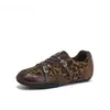 Hebilla de cinturón retro de bloques de color Zapatillas de entrenamiento alemanas para mujer, nueva colección primavera/otoño 2026, transpirables, ligeras, antideslizantes y con amortiguación interior para actividades deportivas