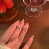 Pendientes de Copo de Nieve Super Brillantes, Pendientes Elegantes y Lujosos con un Toque de Alta Gama, Únicos y Minimalistas, Versátiles y Exquisitos, Accesorios para Orejas Impresionantemente Hermosos