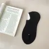 Nuevos Calcetines Invisibles de Color Puro para Hombre de Primavera y Verano, Malla Básica Transpirable, Calcetines Casuales Simples con Talón de Silicona