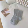 Meias de Cano Médio para Outono e Inverno, Modernas e Versáteis, Meias Grossas de Cor Sólida Estilo Japonês Combinadas com Calça Shark
